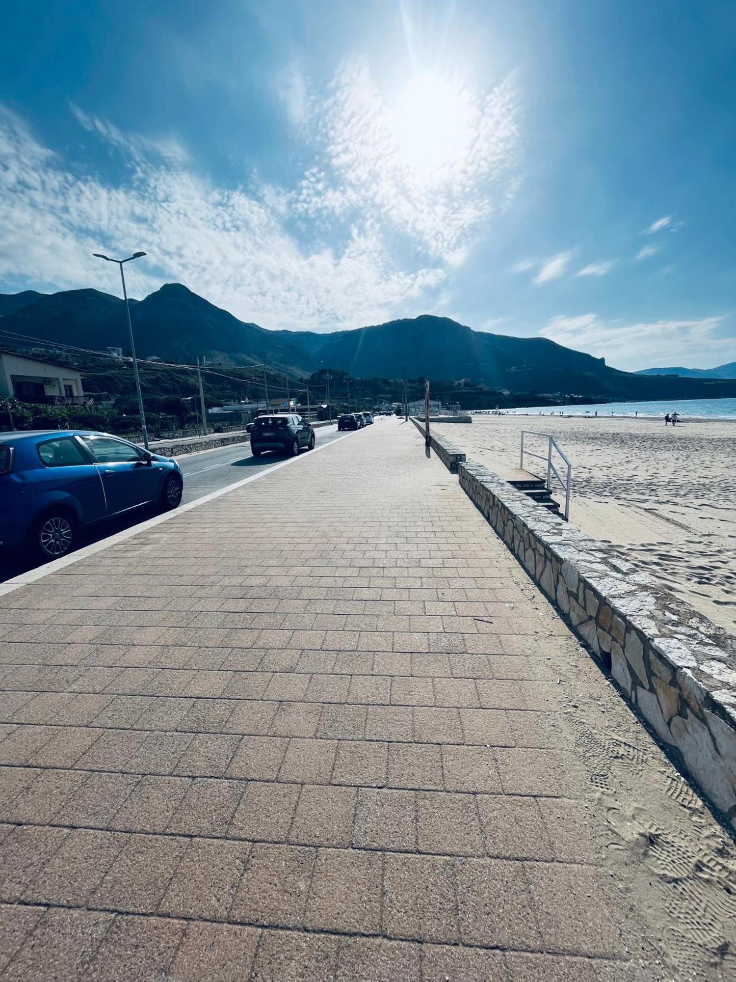 Casa Sulla Spiaggia กัสเตลลัมมาเร เดล โกลโฟ ภายนอก รูปภาพ